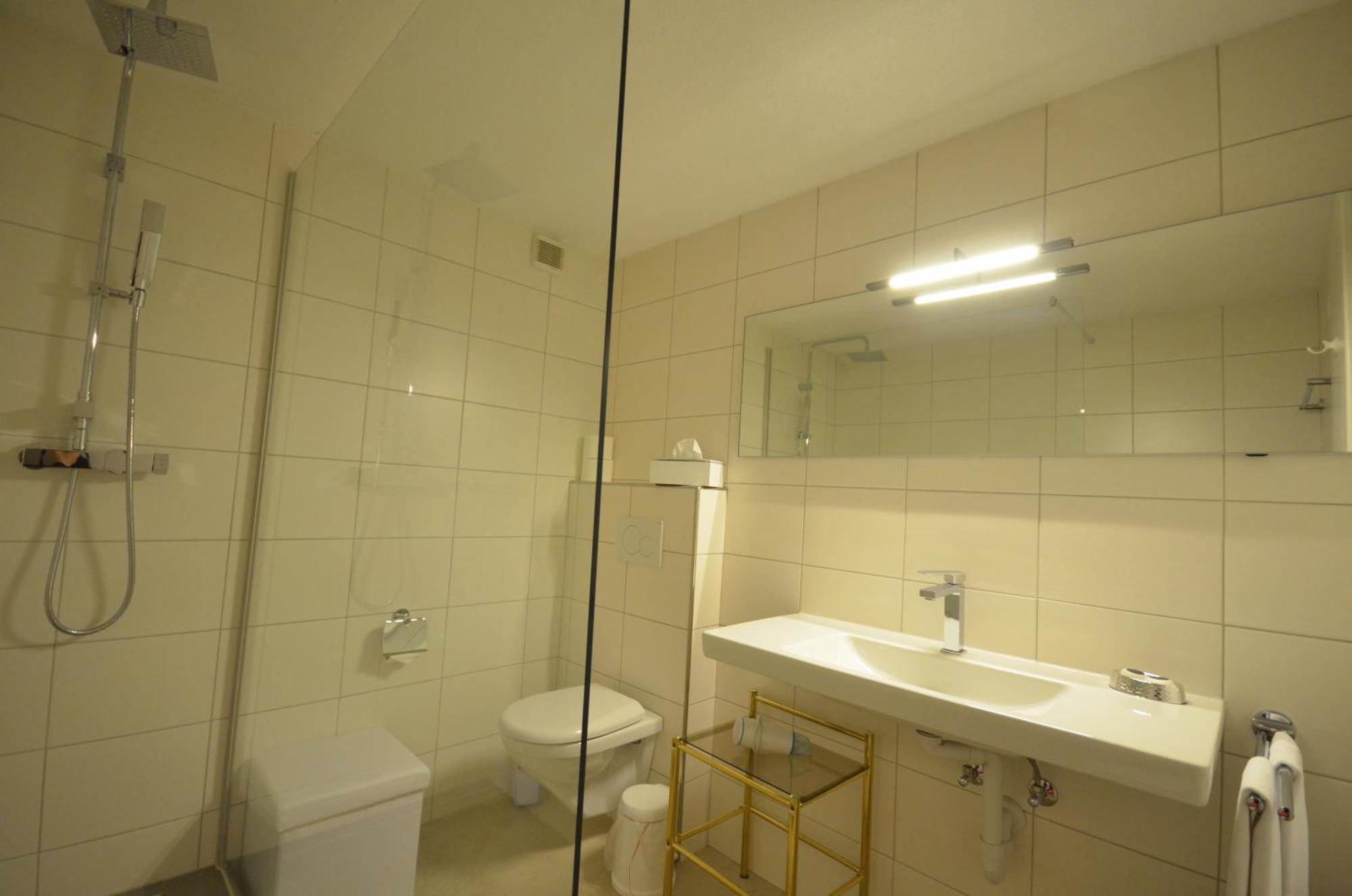 Boutique Hotel Riviera Spiez Δωμάτιο φωτογραφία